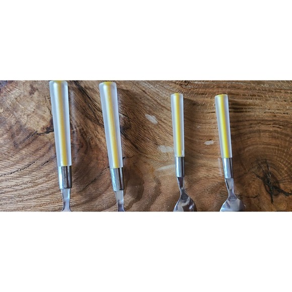 oneida yellow silverwear - Picture 8 of 8